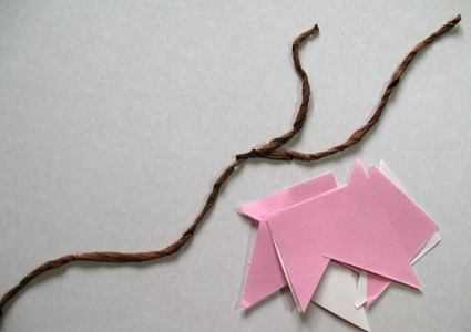 Как сделать цветок сакуры оригами?